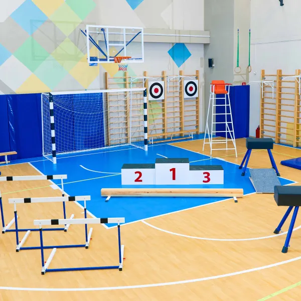 Щит баскетбольный игровой (монолитный поликарбонат) 1050х1800 мм ZAVODSPORTA за 47&nbsp;600 ₽ в Сочи
